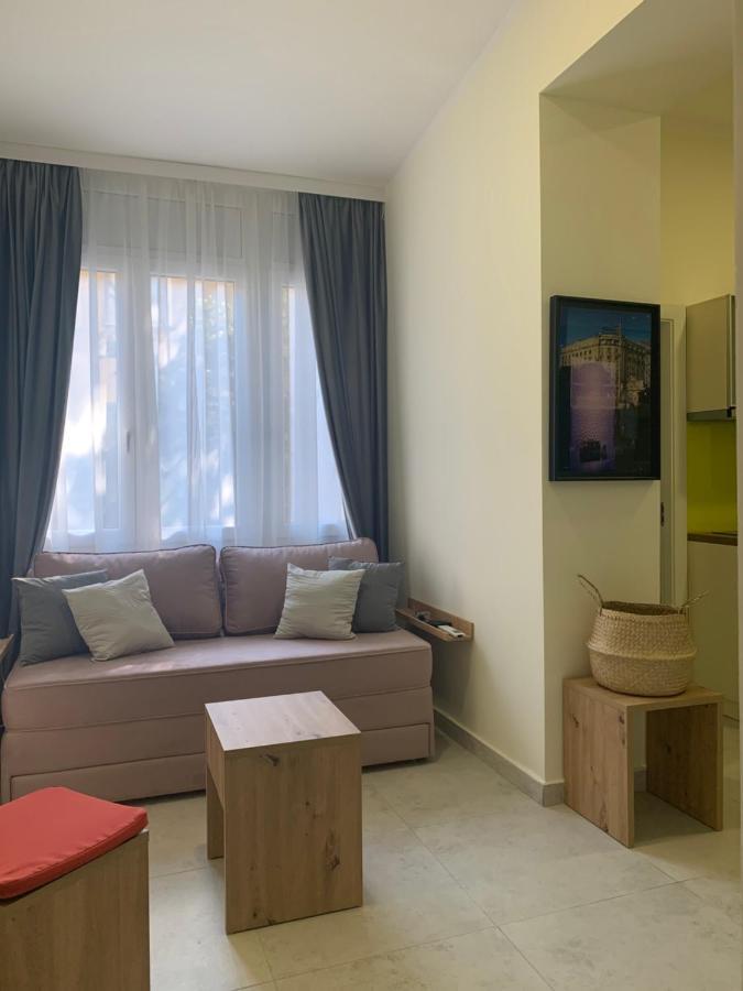 Sunlit Artist Studio Apartment Белград Екстериор снимка