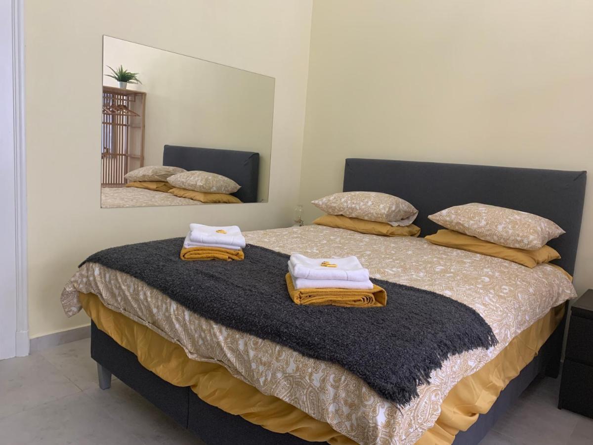 Sunlit Artist Studio Apartment Белград Екстериор снимка